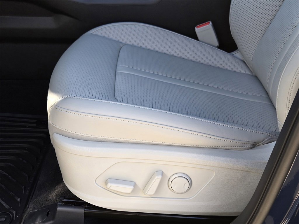 New 2026 Kia Sorento S w/ S Panoramic Sunroof Package image 34