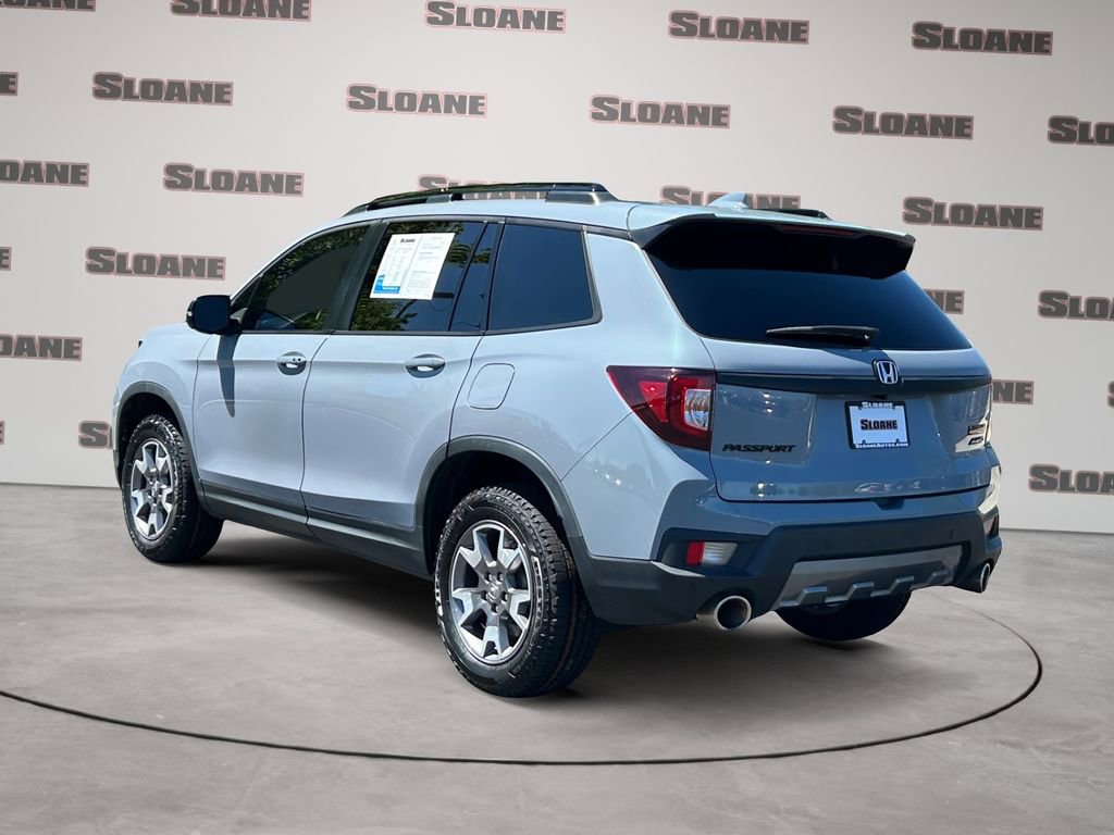 Used 2023 Honda Passport TrailSport image 3