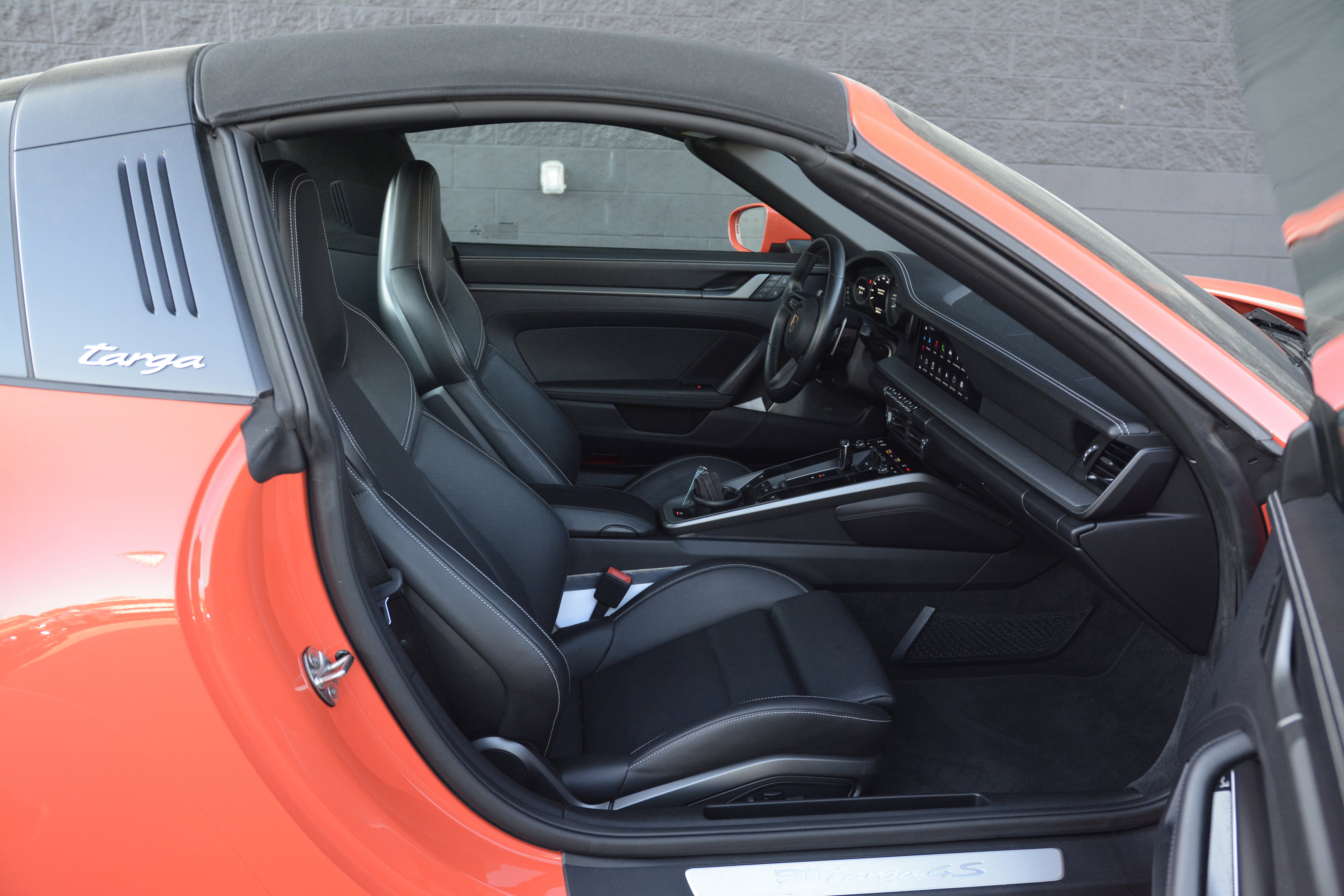 Certified 2022 Porsche 911 Targa 4S image 29