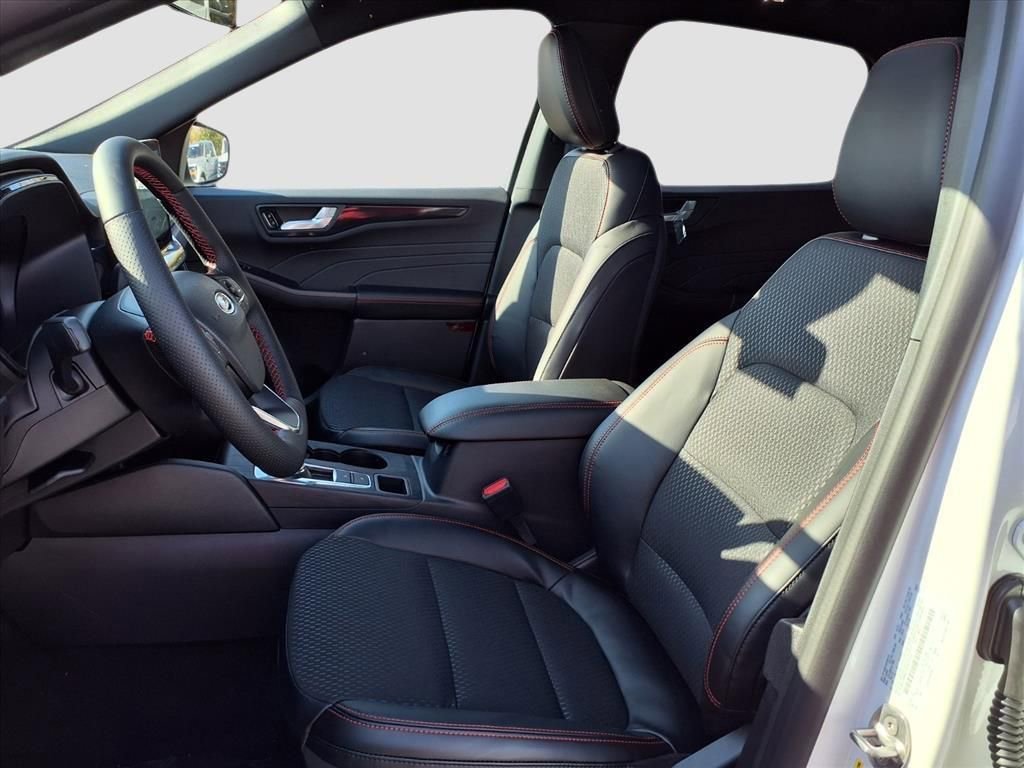New 2026 Ford Escape ST-Line w/ Tech Pack #1 image 28