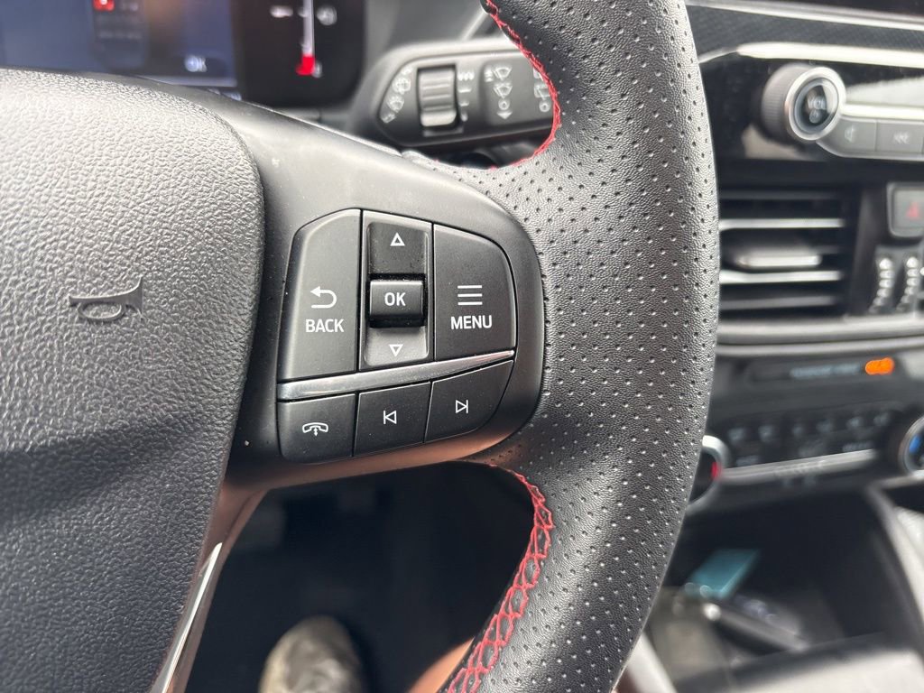 Used 2025 Ford Escape ST-Line image 21