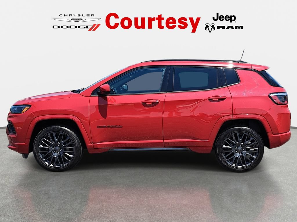 Certified 2022 Jeep Compass Limited AWD/4WD image 7