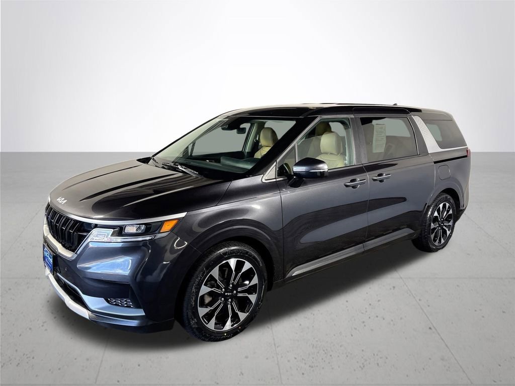Used 2024 Kia Carnival EX image 2