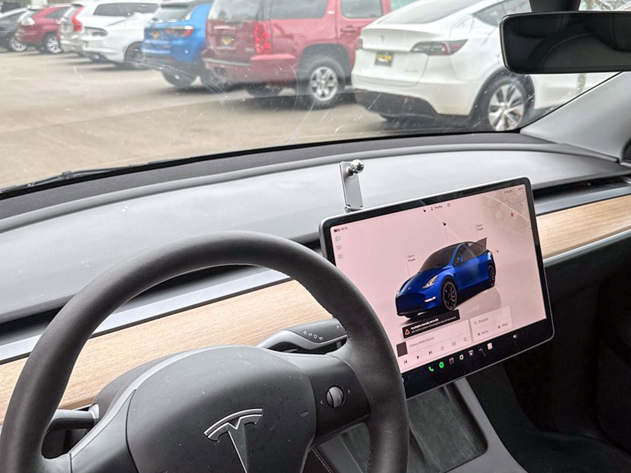 Used 2022 Tesla Model Y Performance image 23