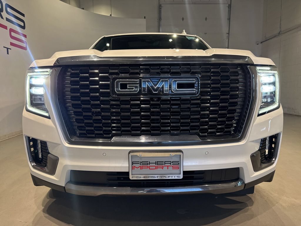 Used 2024 GMC Yukon Denali Ultimate AWD/4WD image 10