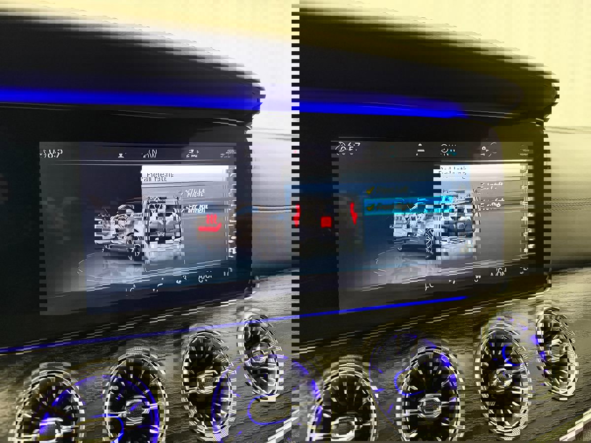 Used 2019 Mercedes-Benz E 53 AMG 4MATIC Cabriolet image 53