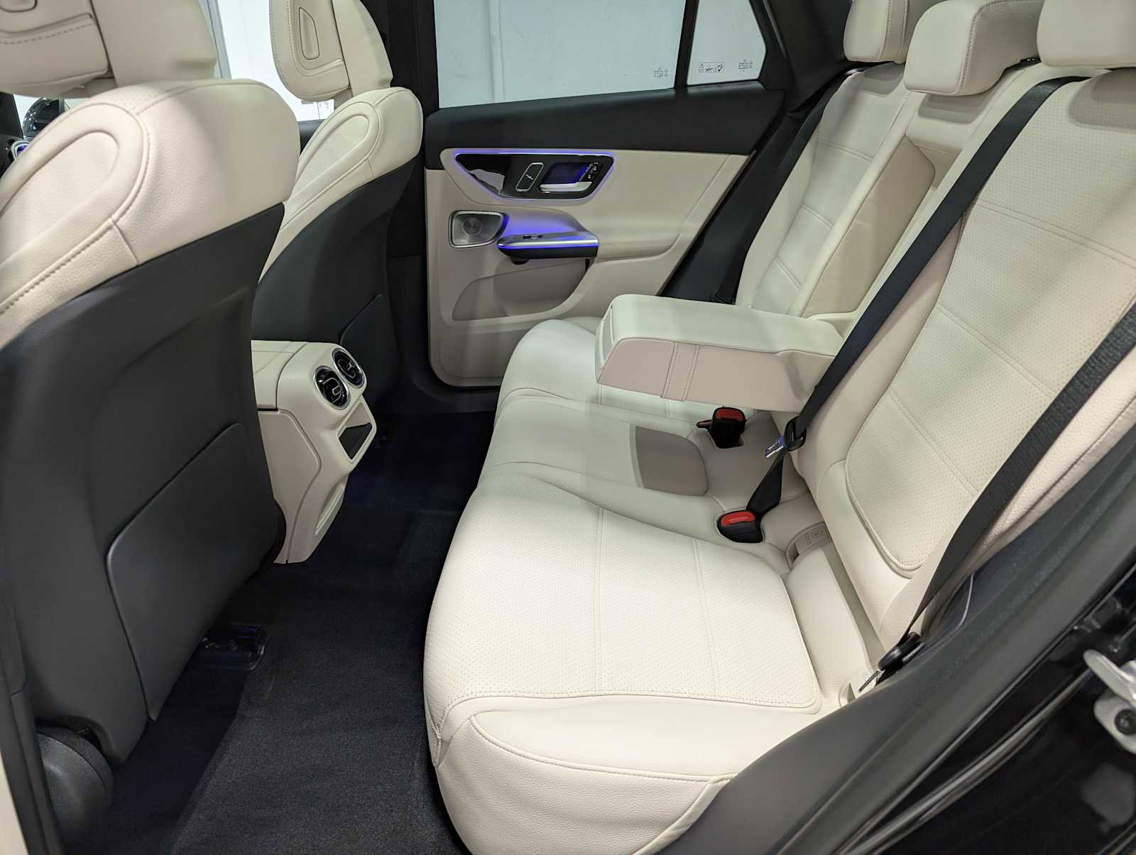 New 2026 Mercedes-Benz GLC 300 GLC 300 image 18