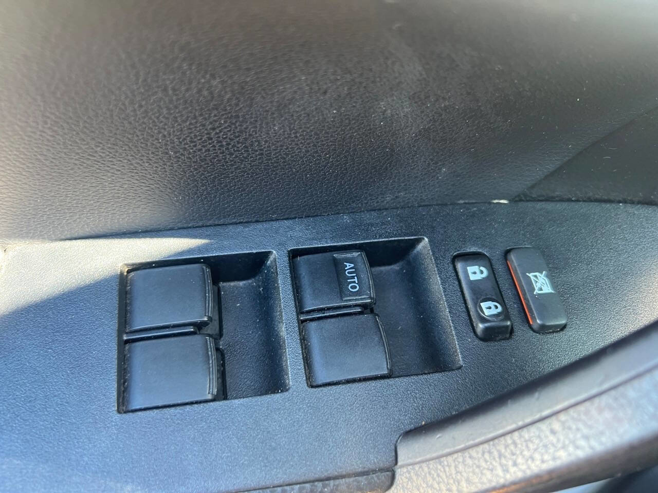 Used 2016 Toyota Corolla S w/ Driver Convenience Package image 15