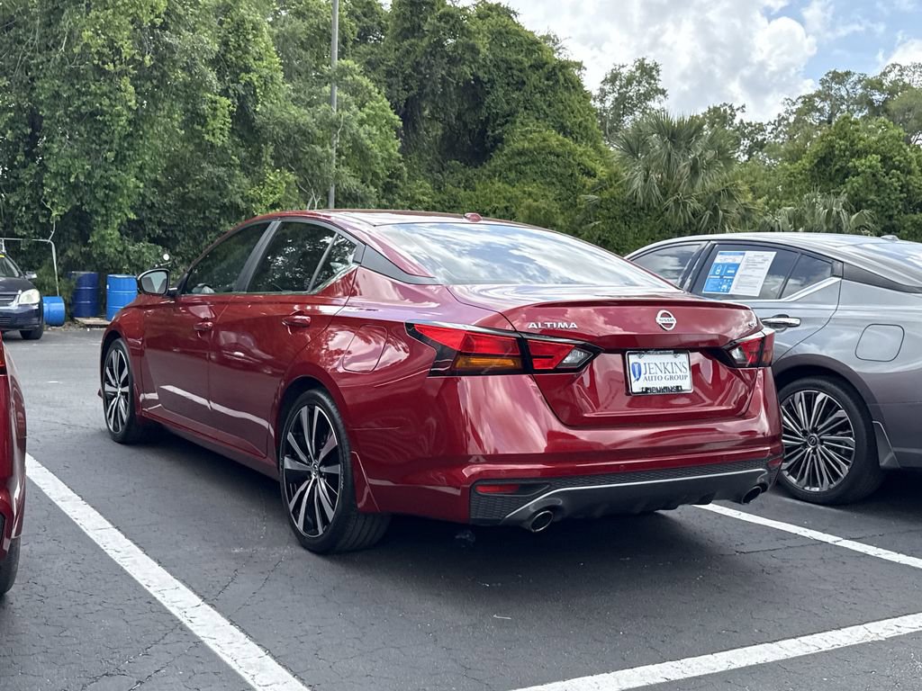 Used 2020 Nissan Altima 2.5 SR w/ Premium Package FWD image 5