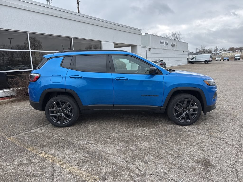 New 2026 Jeep Compass Latitude AWD/4WD image 2