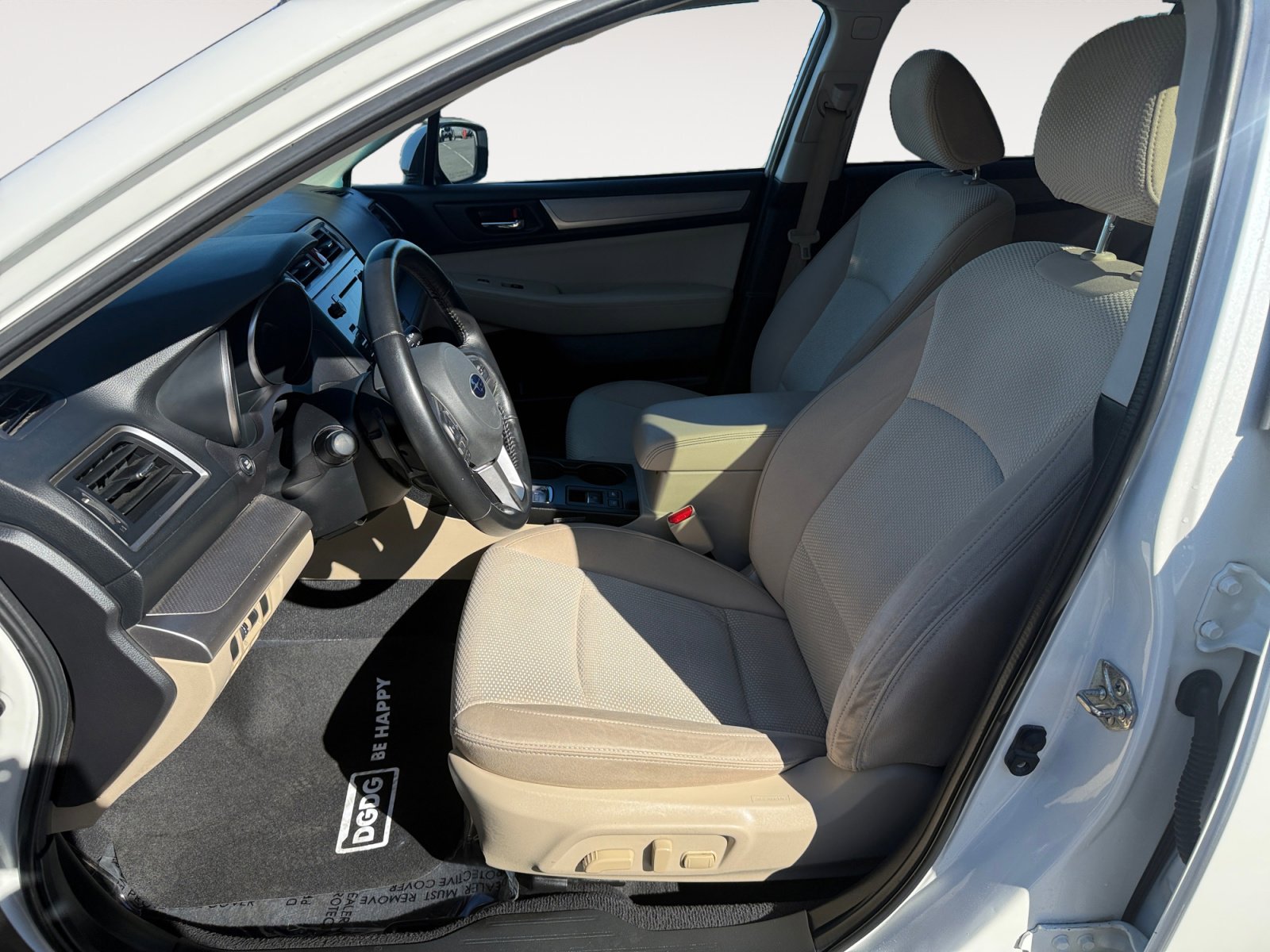 Used 2016 Subaru Outback 2.5i Premium image 10