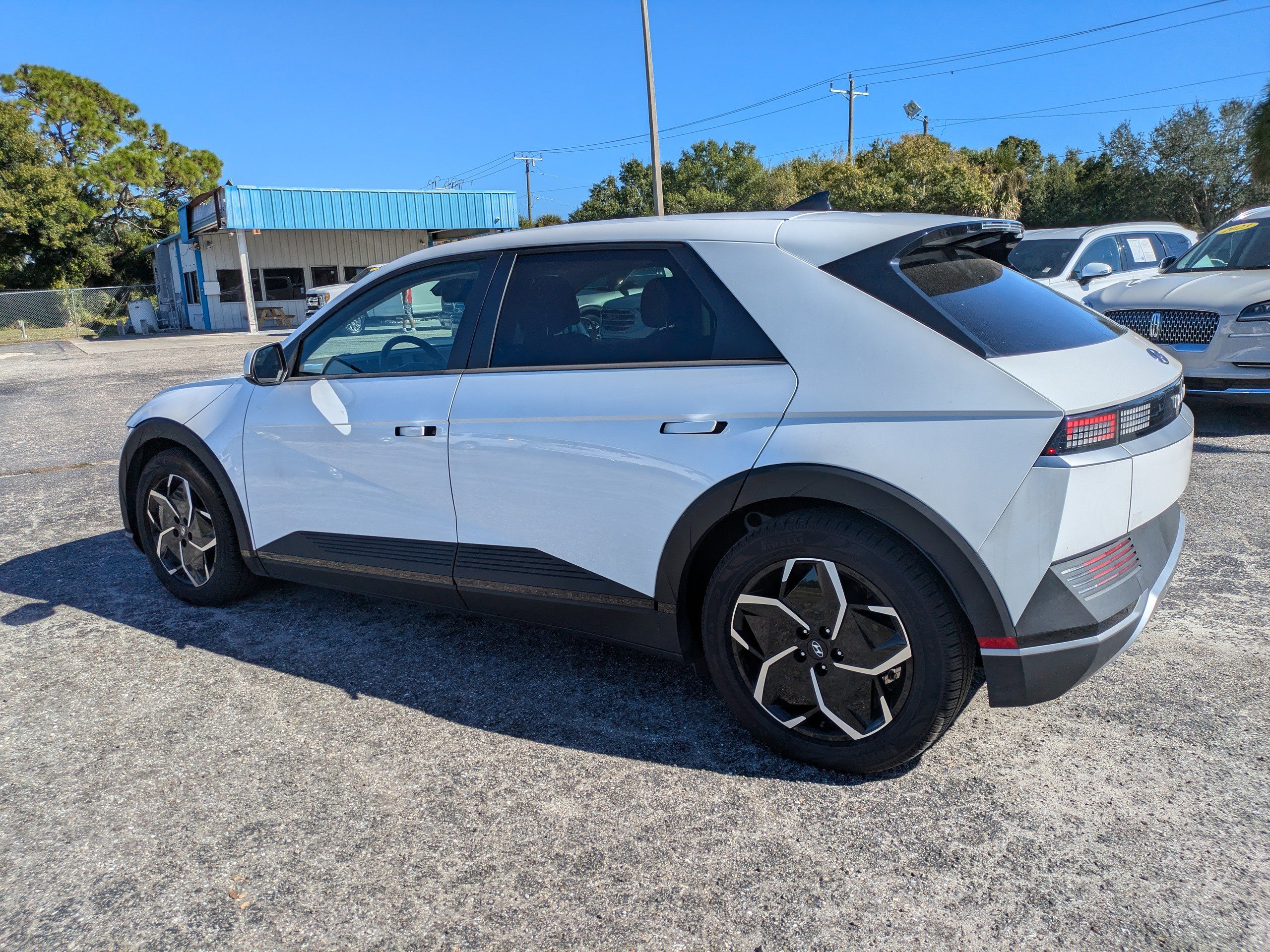 Used 2022 Hyundai Ioniq 5 SE image 6