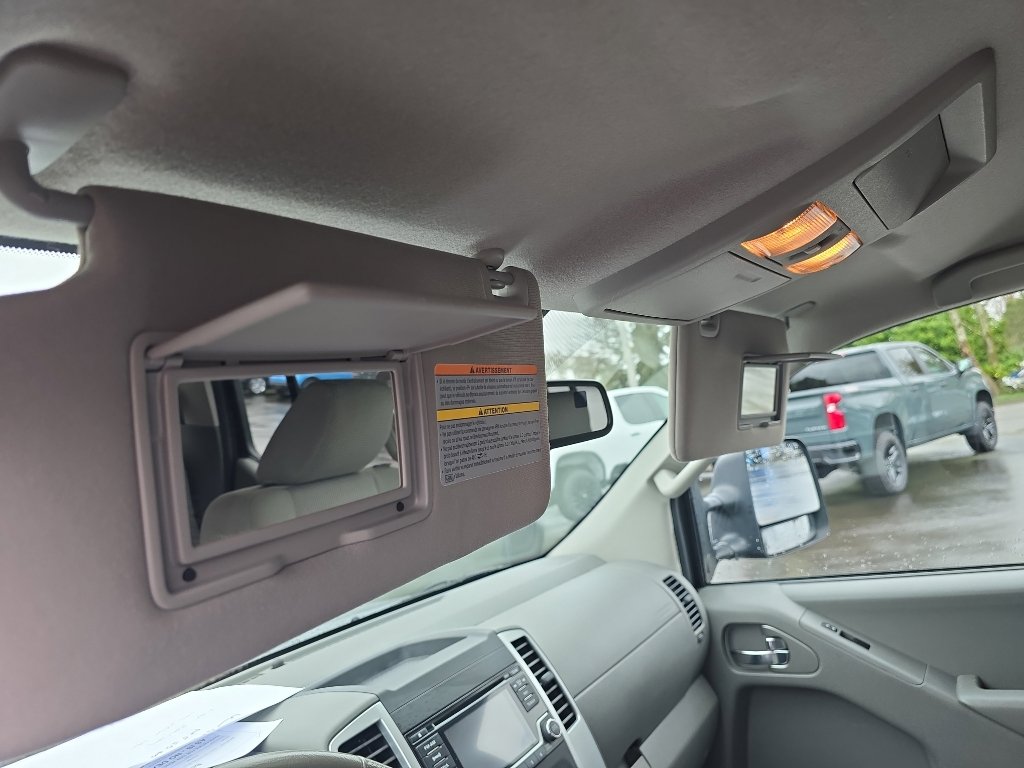 Used 2016 Nissan Frontier SV w/ SV Value Truck Package image 12