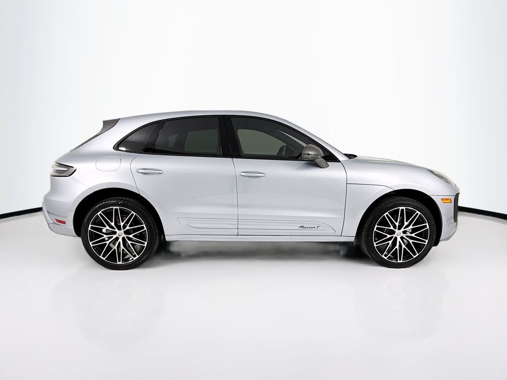 New 2026 Porsche Macan AWD/4WD image 8