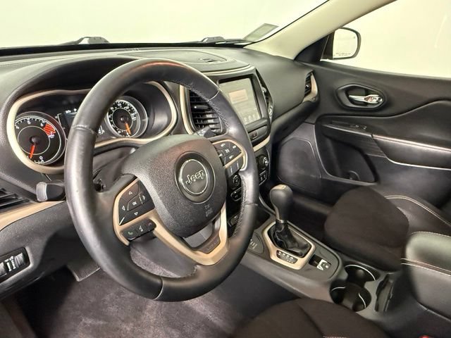 Used 2016 Jeep Cherokee 75th Anniversary AWD/4WD image 15