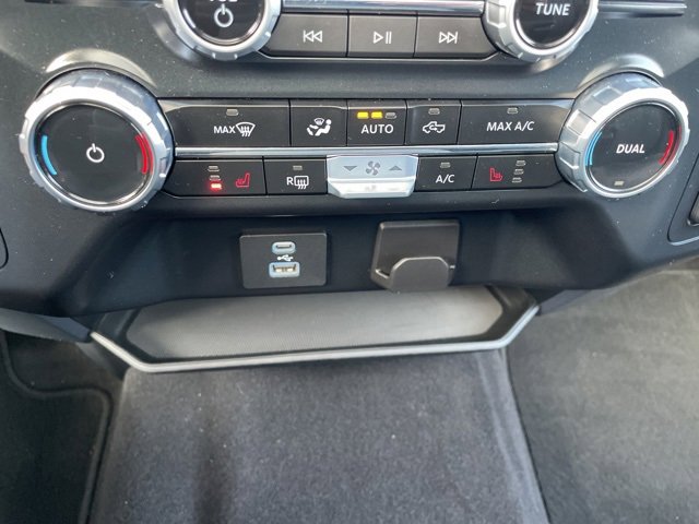 Used 2023 Ford F150 XLT w/ Equipment Group 302A High image 31