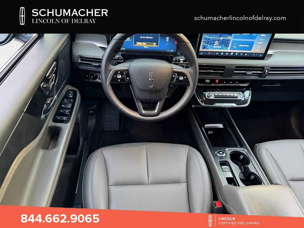Used 2024 Lincoln Corsair FWD image 13