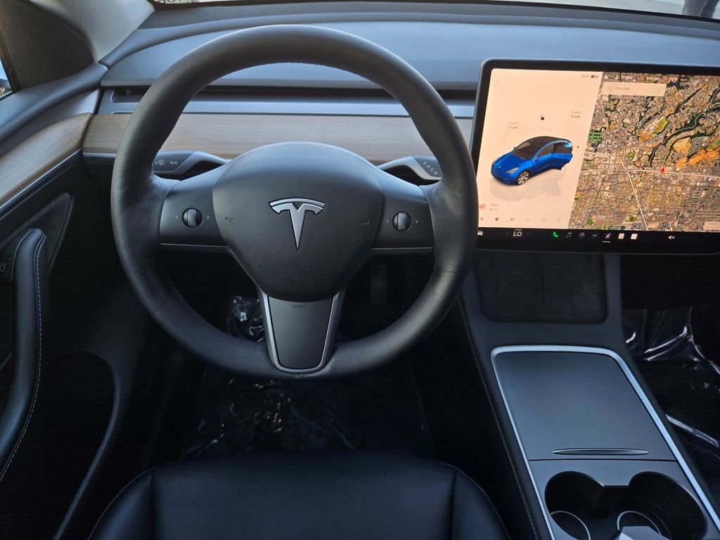 Used 2023 Tesla Model Y Long Range image 13