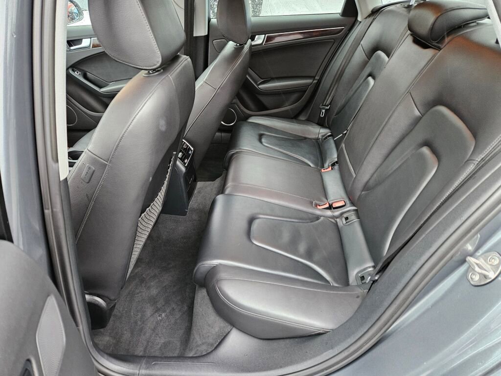 Used 2016 Audi A4 2.0T Premium Plus w/ Technology Package image 21