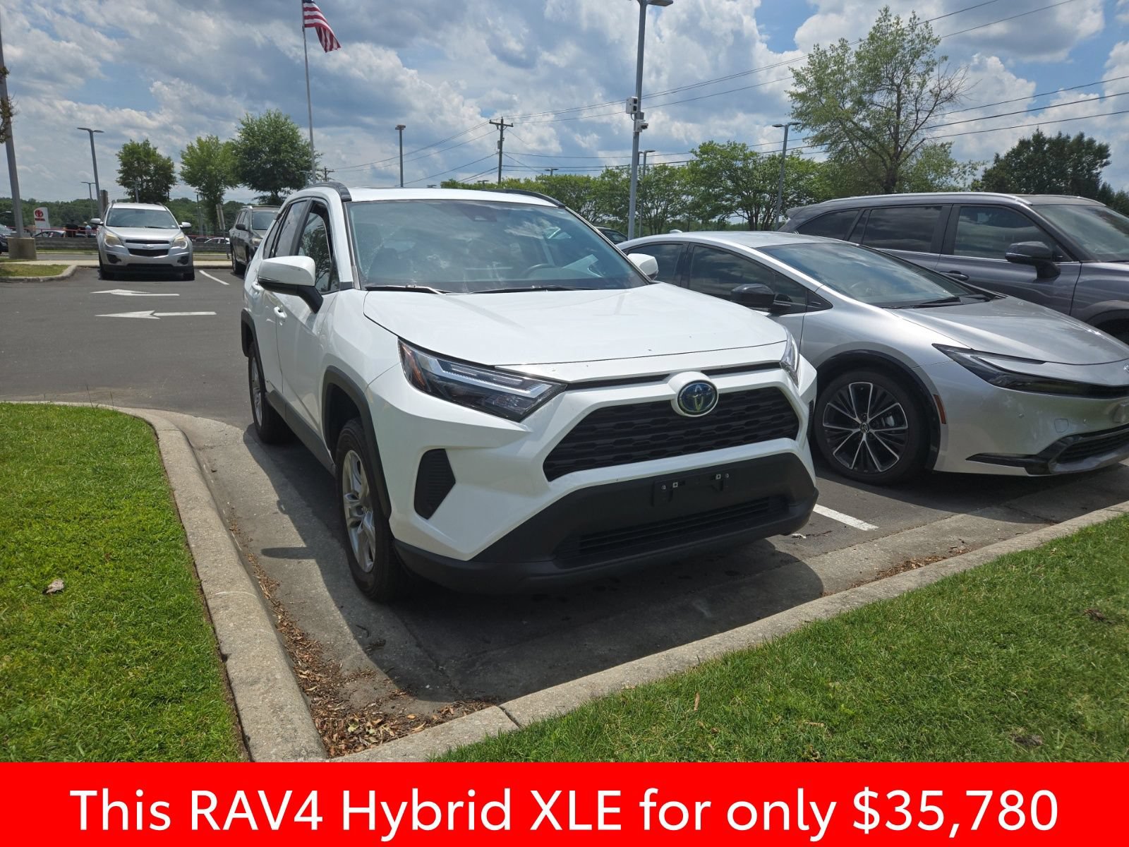 Used 2024 Toyota RAV4 XLE w/ Convenience Package AWD/4WD image 3