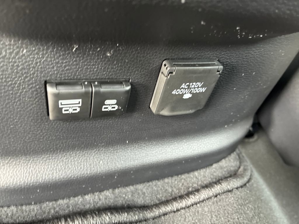 New 2026 Toyota Tundra Platinum AWD/4WD image 31