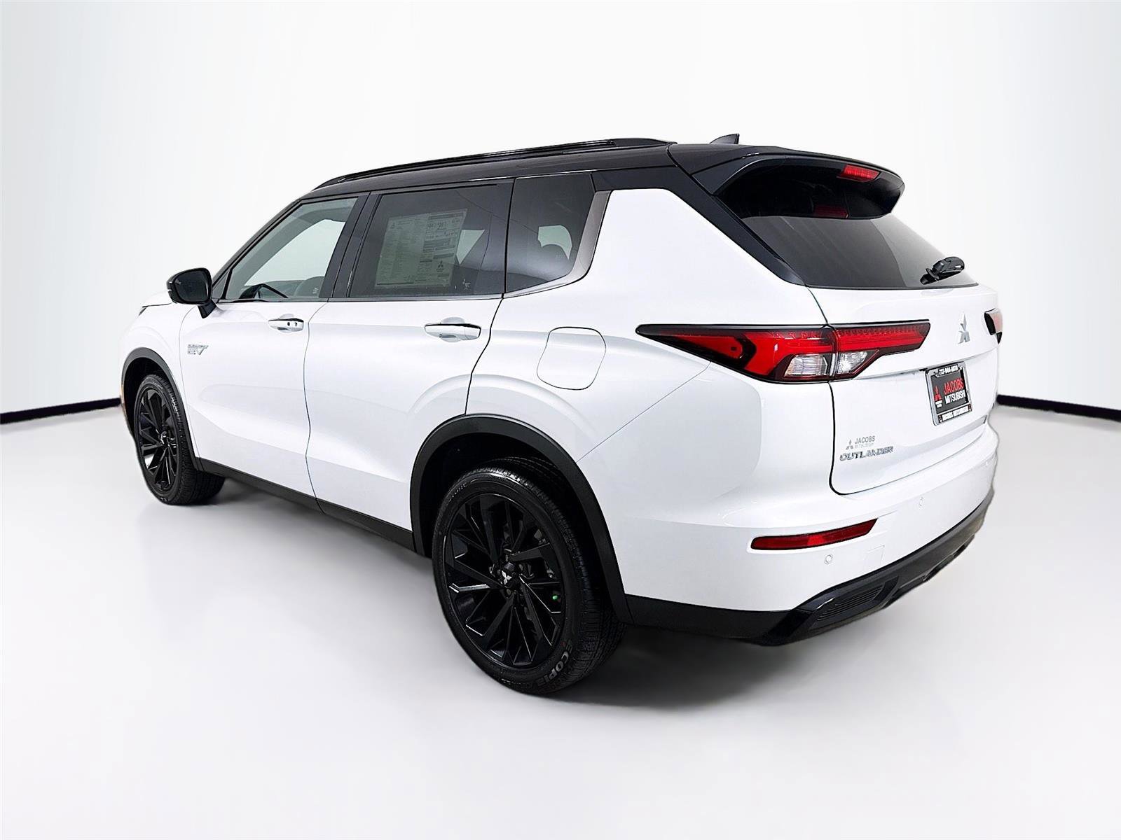 New 2025 Mitsubishi Outlander SEL Black Edition image 5