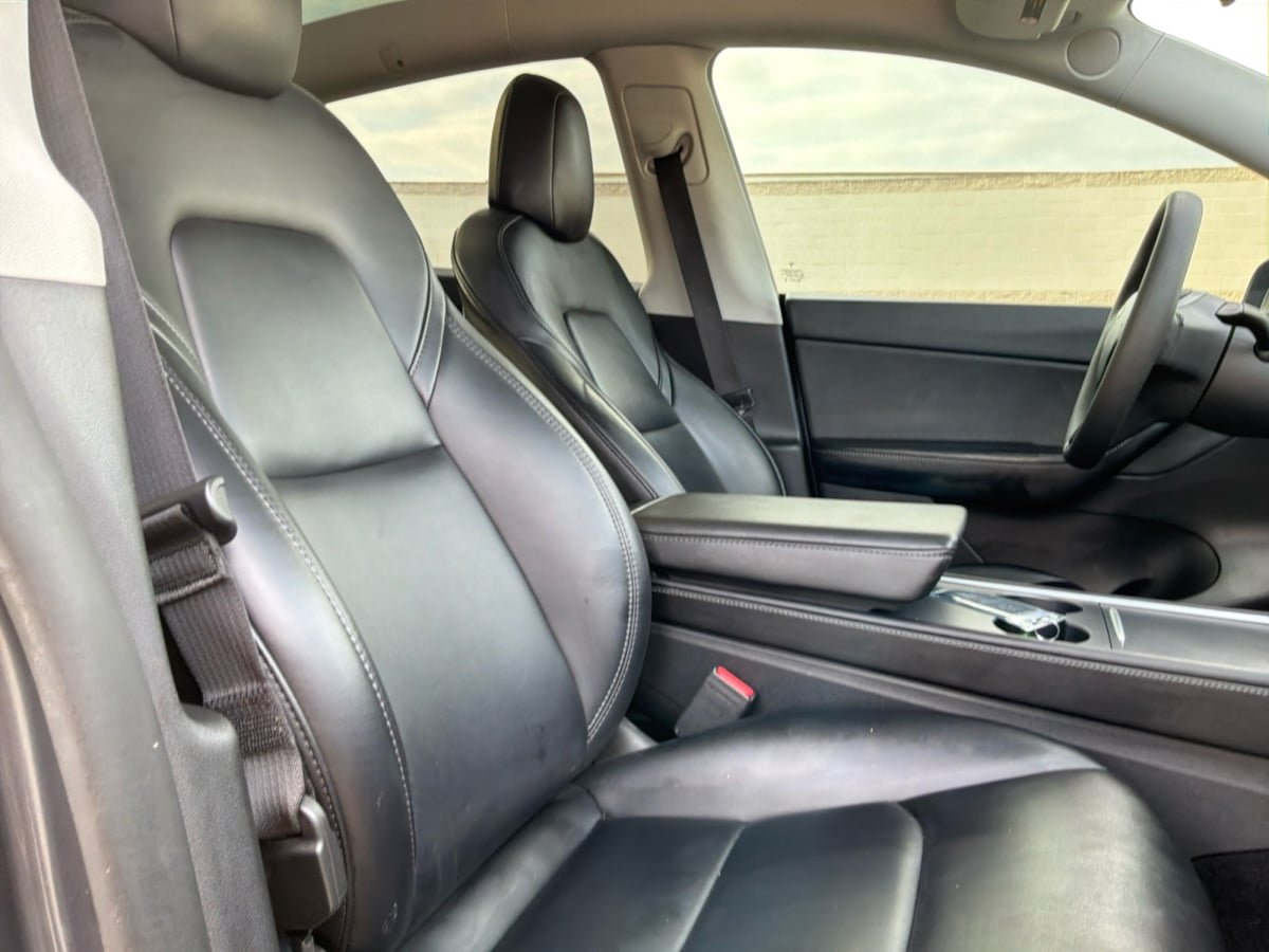 Used 2021 Tesla Model Y Long Range AWD/4WD image 21