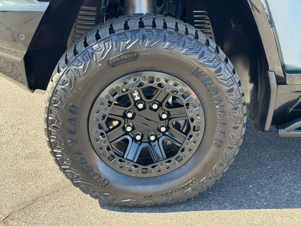 Used 2024 GMC Hummer EV 3X w/ Omega Edition image 9