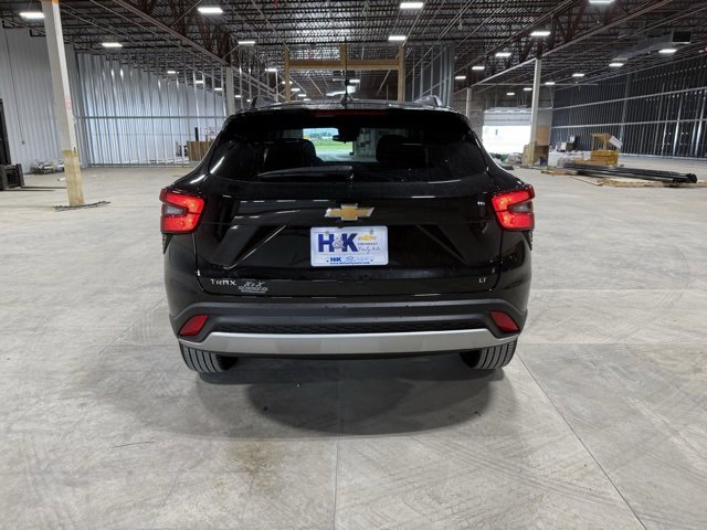 New 2025 Chevrolet Trax LT w/ Driver Confidence Package image 5