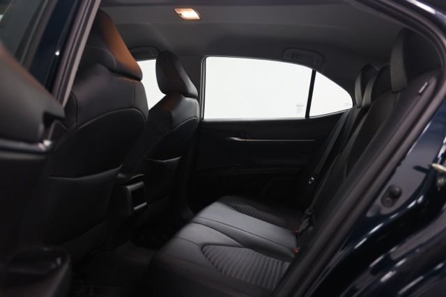 Used 2020 Toyota Camry SE FWD image 27