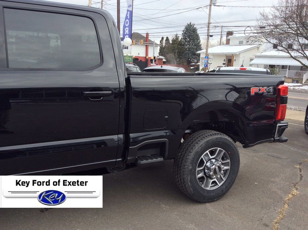 New 2026 Ford F350 Lariat w/ FX4 Off-Road Package image 13