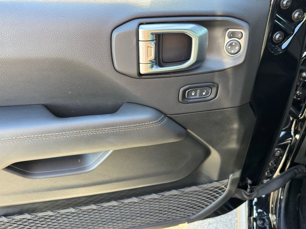 Used 2023 Jeep Wrangler Unlimited Rubicon 392 image 12