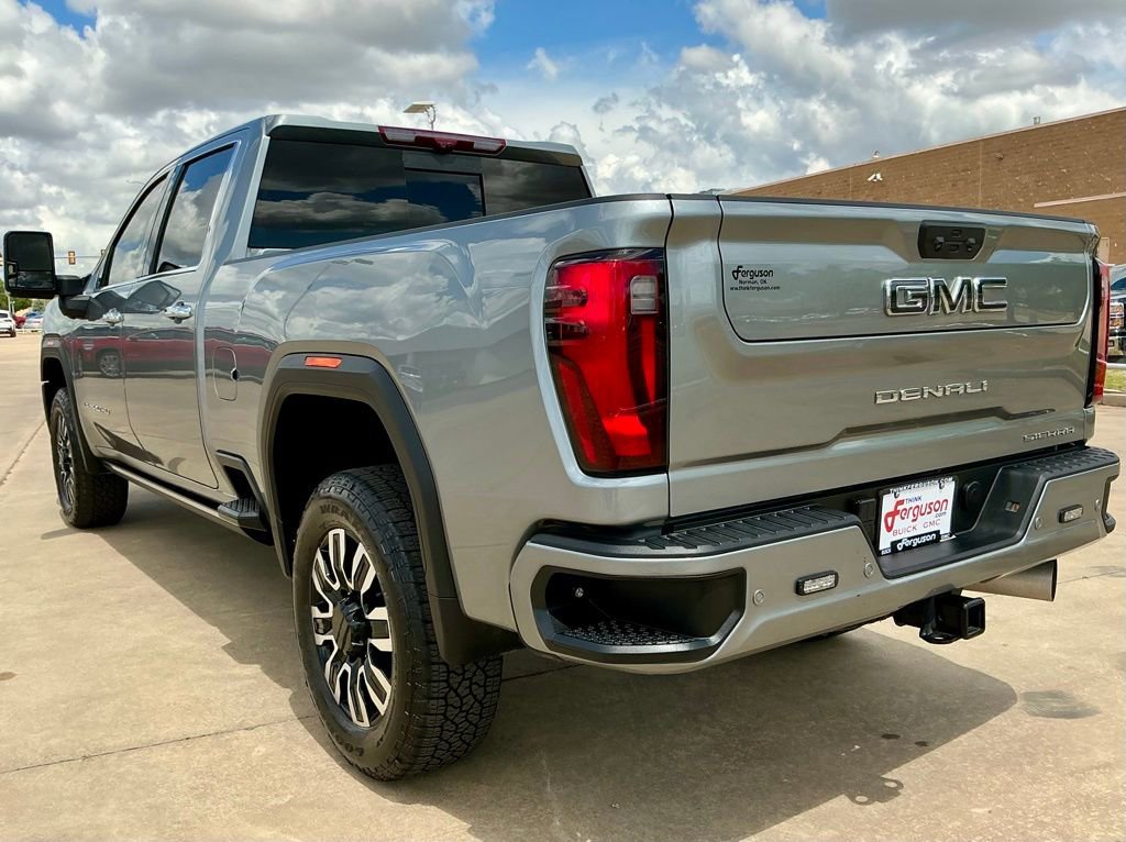 Used 2024 GMC Sierra 2500 Denali Ultimate w/ Max Trailering Package AWD/4WD image 13