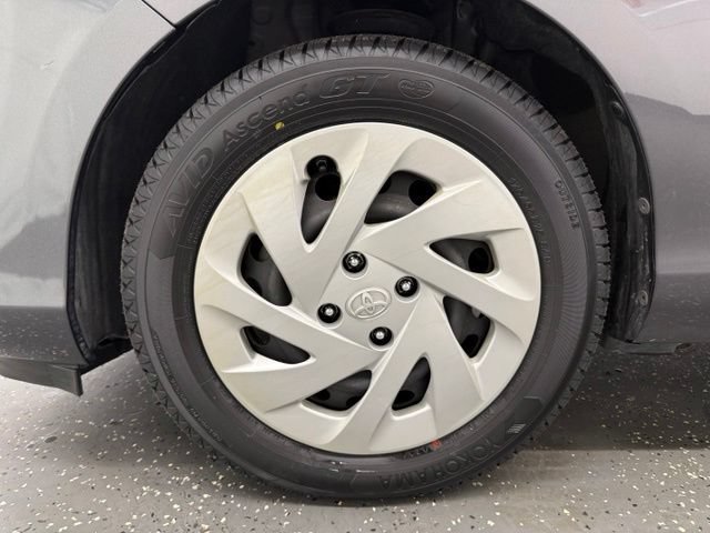 Used 2016 Toyota Prius C Two FWD image 19
