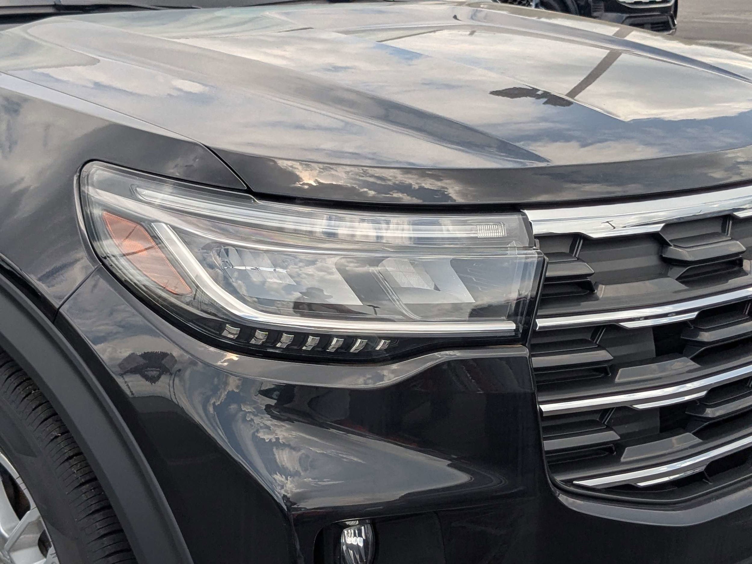 New 2025 Ford Explorer Active w/ Active Comfort Package RWD image 9