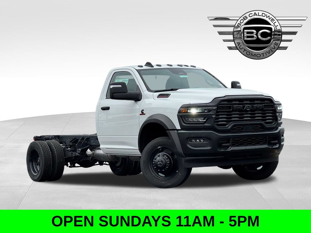 New 2026 RAM 5500 Tradesman AWD/4WD 360° Tour