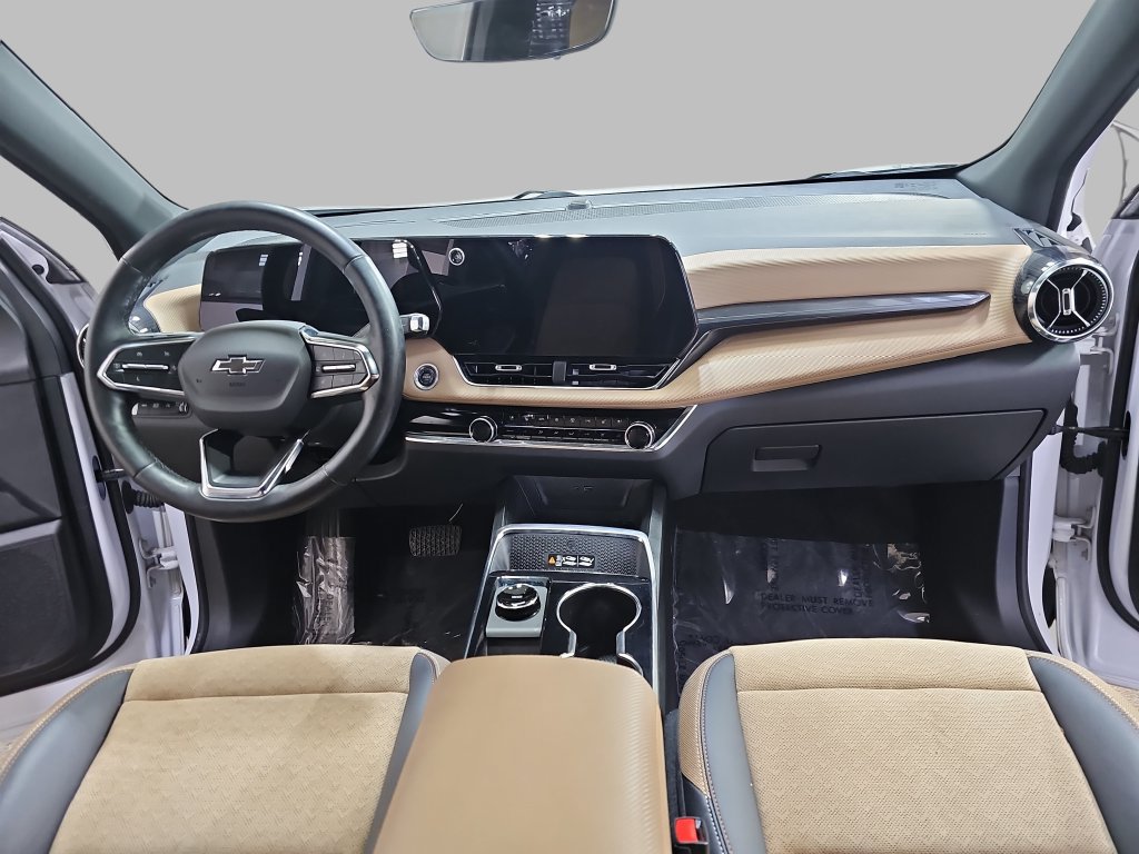 Certified 2025 Chevrolet Equinox ACTIV w/ Safety and Technology Package AWD/4WD image 11