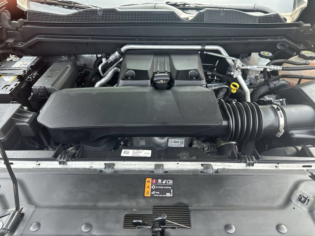 Used 2024 Chevrolet Colorado Trail Boss w/ LPO, Dark Essentials Package AWD/4WD image 33