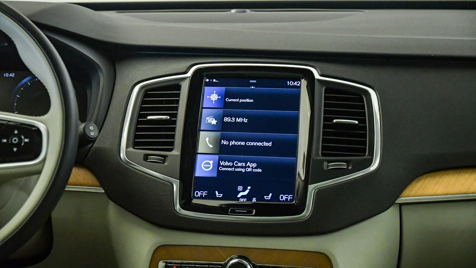 Certified 2022 Volvo XC90 T5 Momentum AWD/4WD image 14
