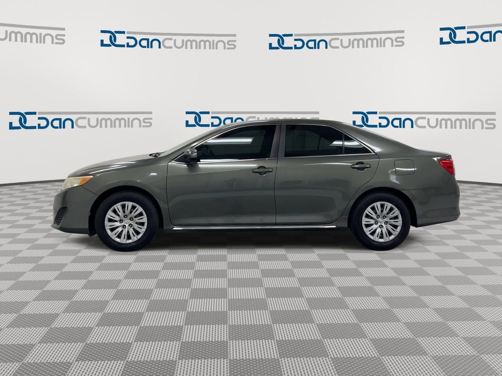 Used 2012 Toyota Camry LE FWD image 5