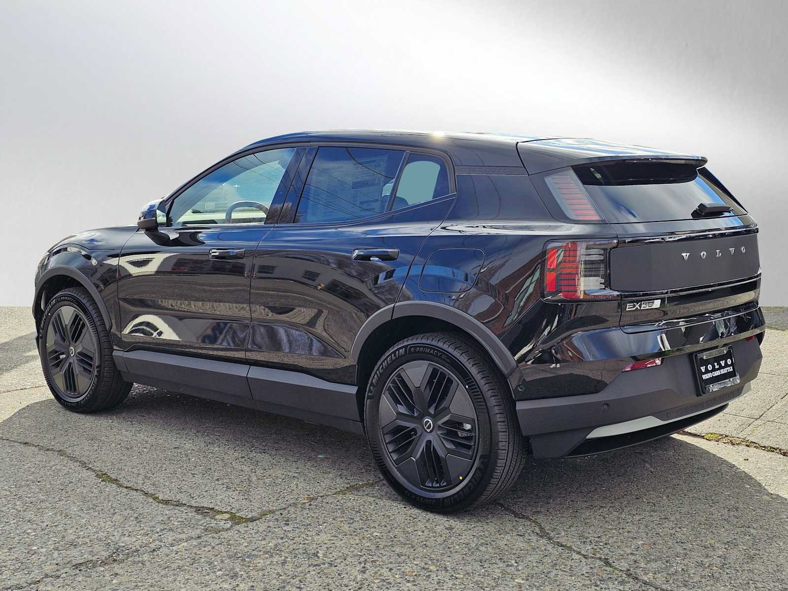 New 2026 Volvo EX30 Cross Country Ultra w/ Protection Package Premier AWD/4WD image 5