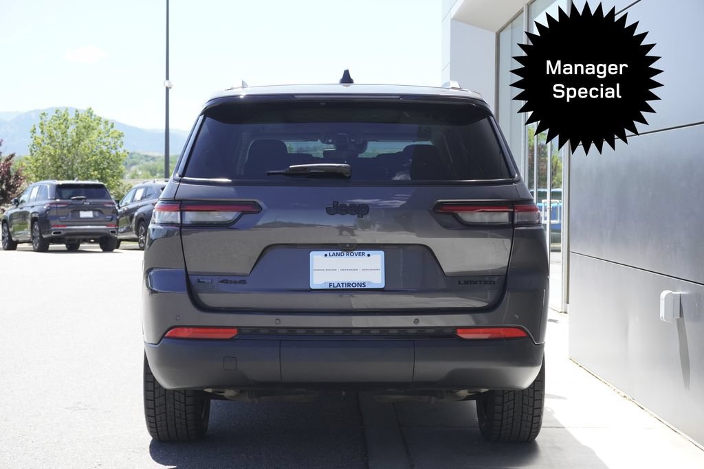Used 2022 Jeep Grand Cherokee L Limited w/ Black Appearance Package AWD/4WD image 6