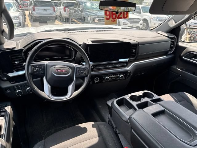 Used 2024 GMC Sierra 1500 Elevation AWD/4WD image 9