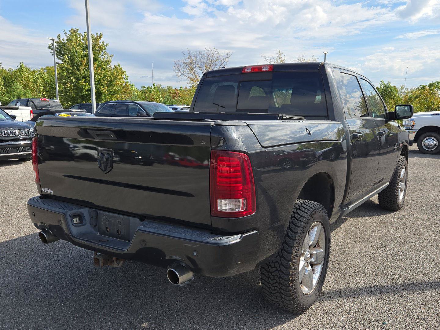 Used 2016 RAM 1500 Sport w/ Black Ram 1500 Sport Group AWD/4WD image 7