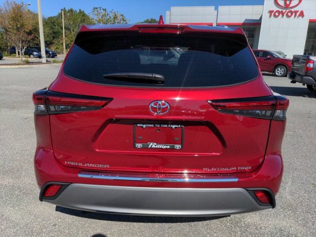 Used 2022 Toyota Highlander Platinum AWD/4WD image 5