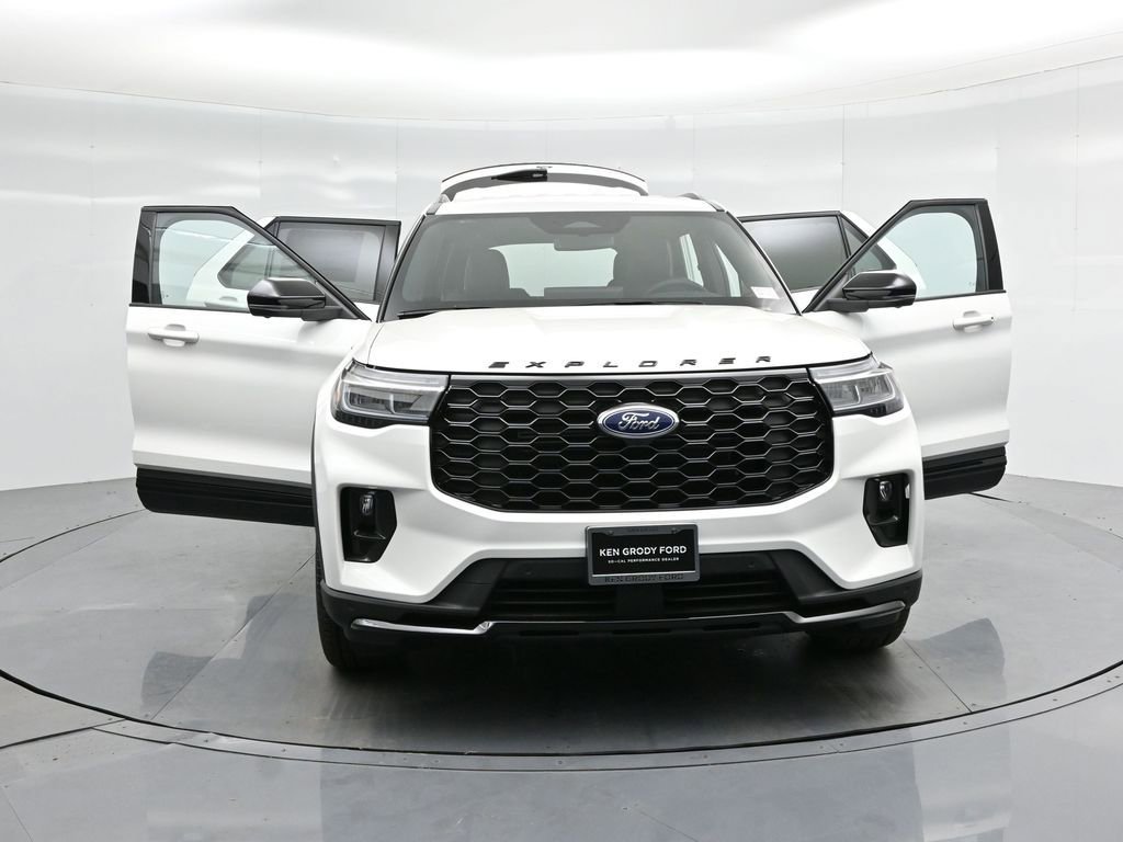 New 2025 Ford Explorer ST-Line w/ Premium Package image 36
