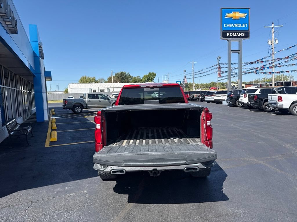 Used 2021 Chevrolet Silverado 1500 LTZ w/ LTZ Premium Package AWD/4WD image 6