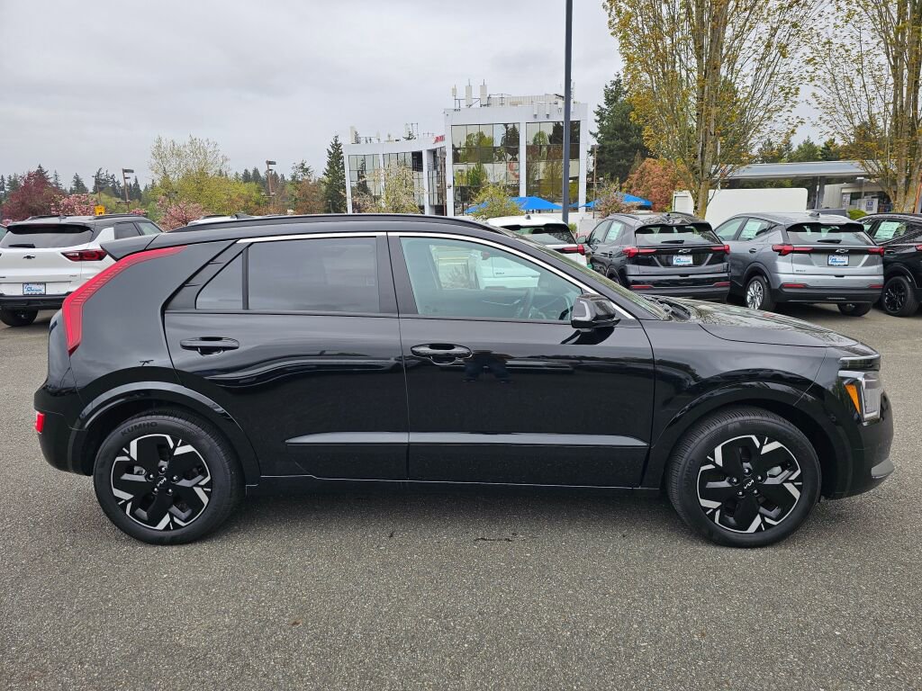 Certified 2023 Kia Niro Wind FWD image 4