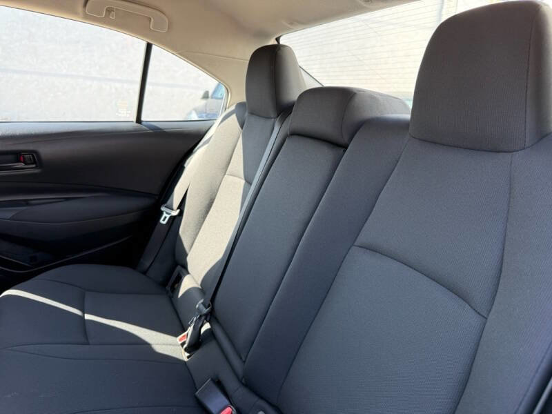 Used 2023 Toyota Corolla LE image 12