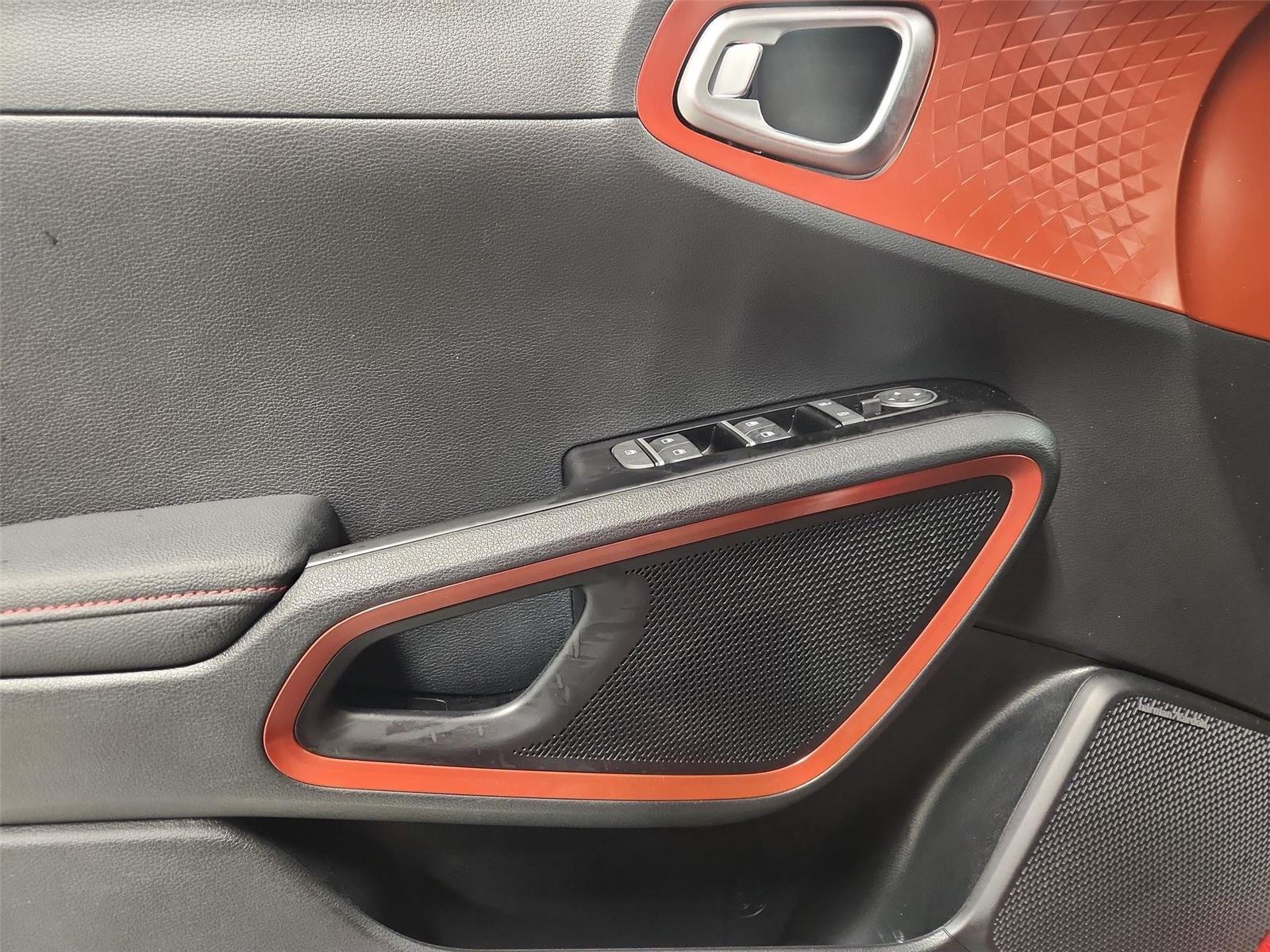 Used 2025 Kia Soul GT-Line w/ GT-Line Technology Package FWD image 22